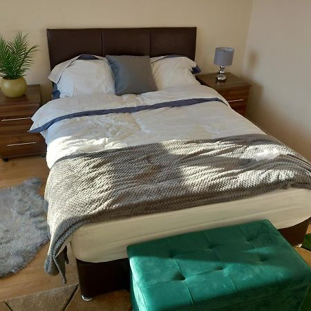 Lovely Shared 3 Bed Home Near The Thames Thamesmead  Eksteriør billede